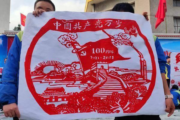 “四联双增”强村富民